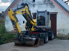 Bagger Neuson EW100 der Baumaschinen Neuhauser OG